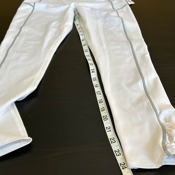 Free people movement leggings white with grey accents EUC size medium - Picture 14 of 14